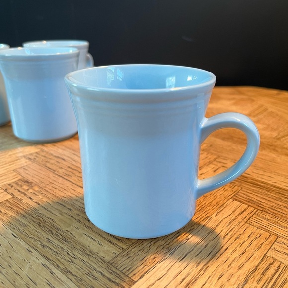 Set of 4 pale blue Color Your Table coffee mugs - Picture 2 of 5